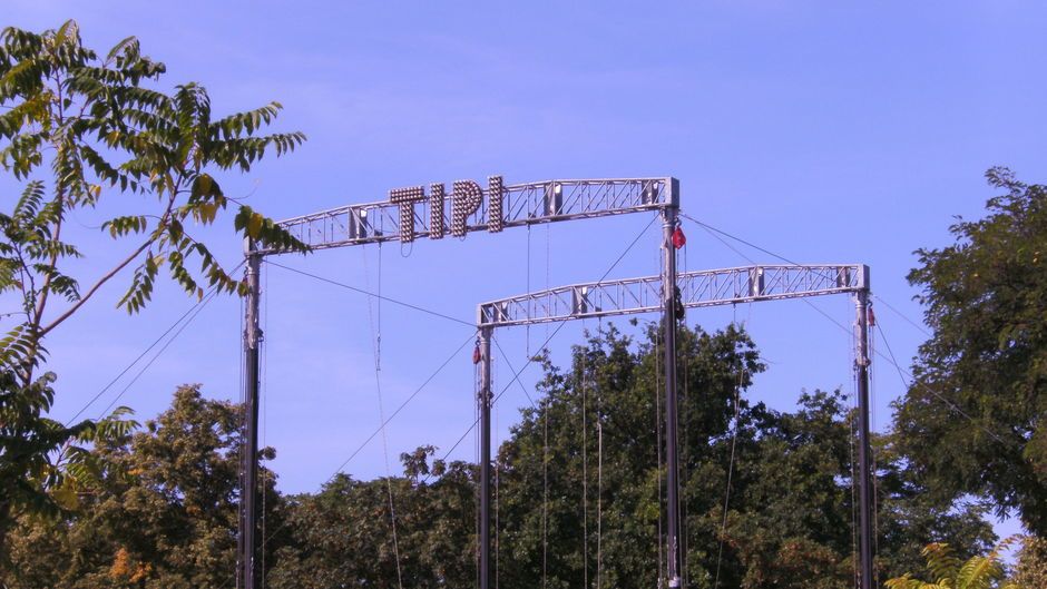 Das TIPI AM KANZLERAMT Berlin wird "verrückt"