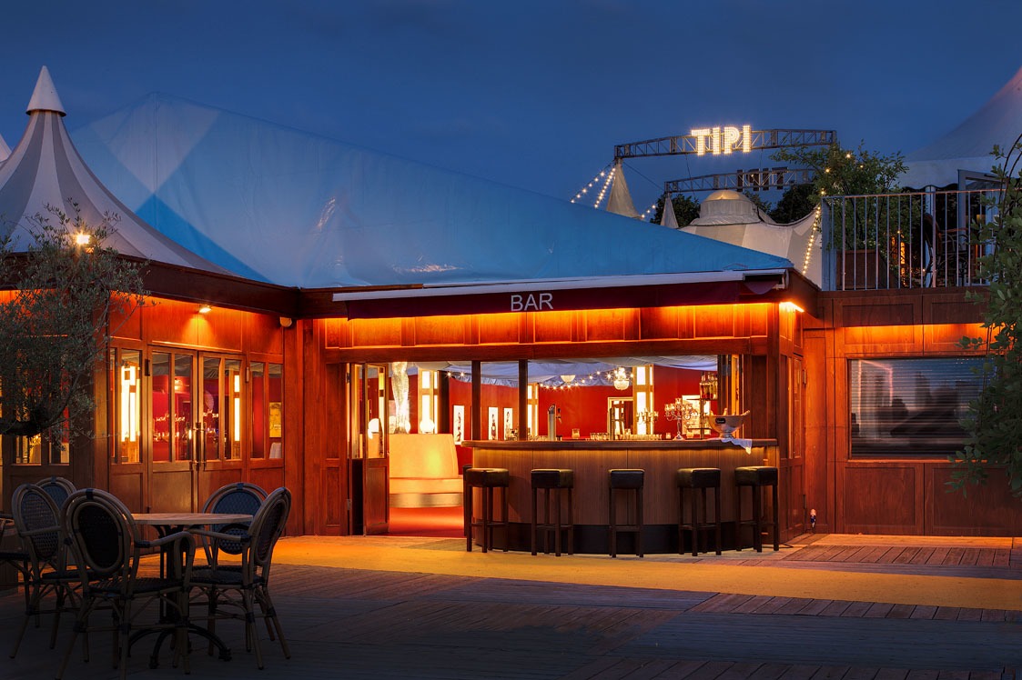 Das TIPI AM KANZLERAMT | Über uns | Shows & Theater | Tipi am