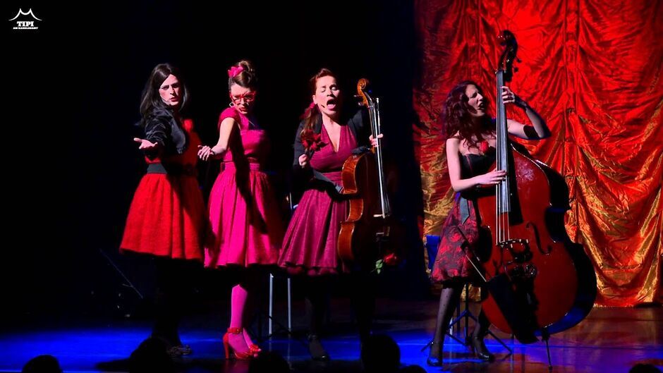 Tipi TV: StradivariaS - Vier Diven am Rande des Nervenzusammenbruchs (Premiere 2014)